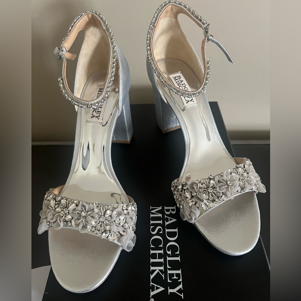 New BADGLEY MISCHKA